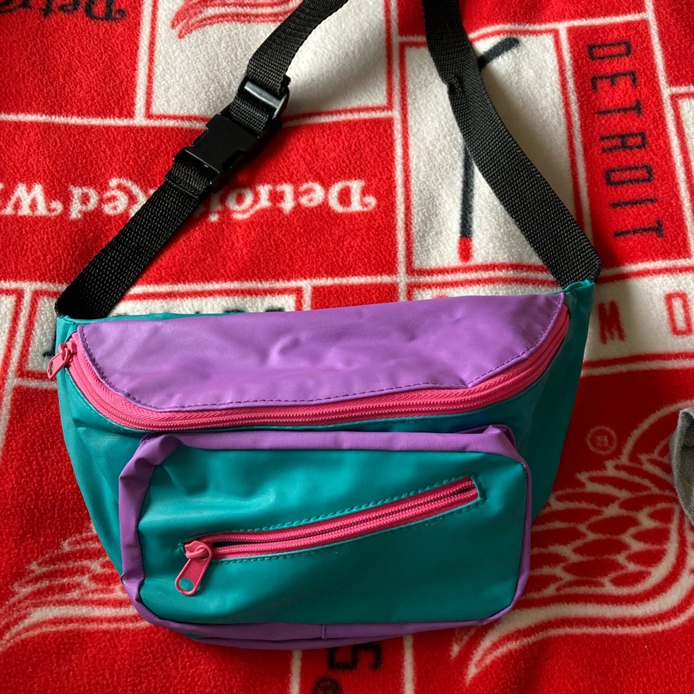 Confetti 1990 vintage fanny pack